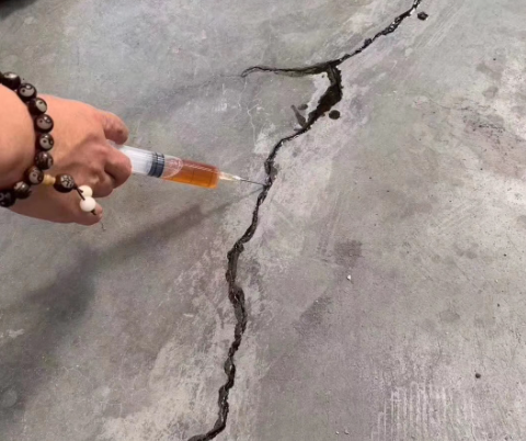 南海混凝土裂缝修补技术详解​